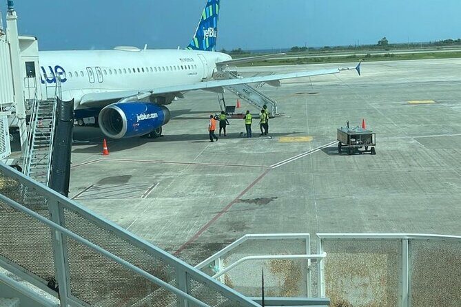 A "Private" Airport Transfer to any Resort in Ocho Rios - Who This Transfer Fits Best (and Who Might Skip It)