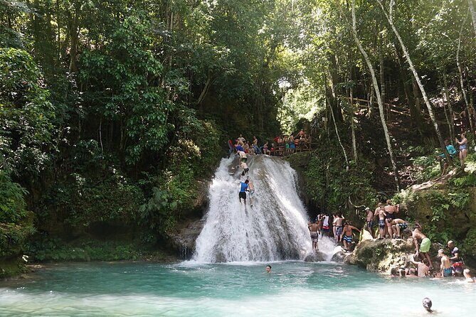 Blue Hole Ocho Rios - The waterfall levels: why swimming at multiple pools is the fun part