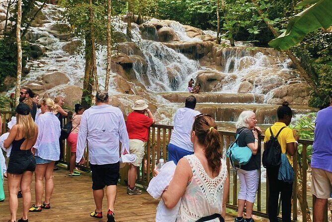 Bob Marley Nine Mile and Dunns River Combo from Ocho Rios - Stop 1: Nine Mile and Marley’s boyhood home, final resting place, and teen haunts