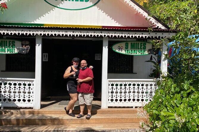 Bob Marley Nine Mile and Dunns River Combo from Ocho Rios - Guides and the small-group feel: what you gain with max 15