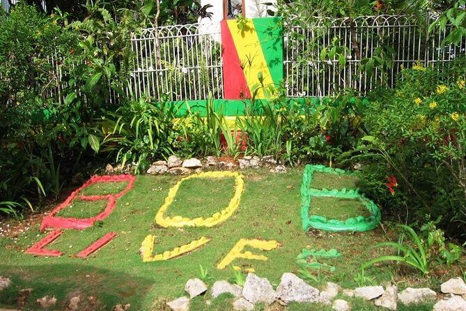 Bob Marley Nine Mile Tour from Ocho Rios - Your Guide Matters: What to Look For