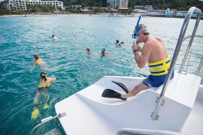 Dunn's River Catamaran Cruise From Ocho Rios - Your best strategy: what to pack for water shoes and cold water