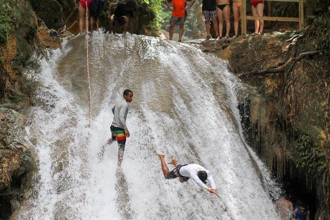 Dunn’s River Falls & Blue Hole Tour with Lunch - Lunch Included: Jerk Chicken, Fruit Punch, and Why This Matters