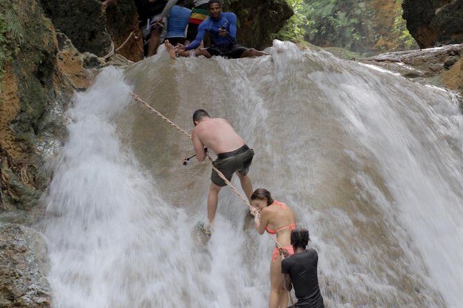 Dunn’s River Falls & Blue Hole Tour with Lunch - Guide Quality and Small-Group Energy: What You Feel in the Day