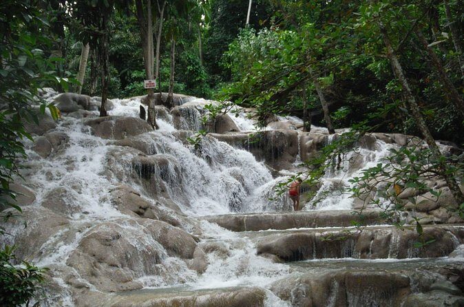 Dunns River Falls from Ocho Rios - Getting your gate passes without turning it into paperwork