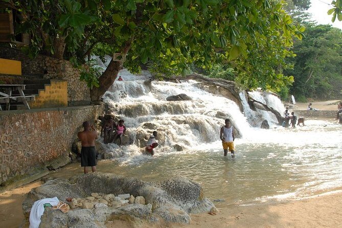 Dunn's River Falls Tour from Ocho Rios - Your drive from Ocho Rios cruise terminal (and why it matters)