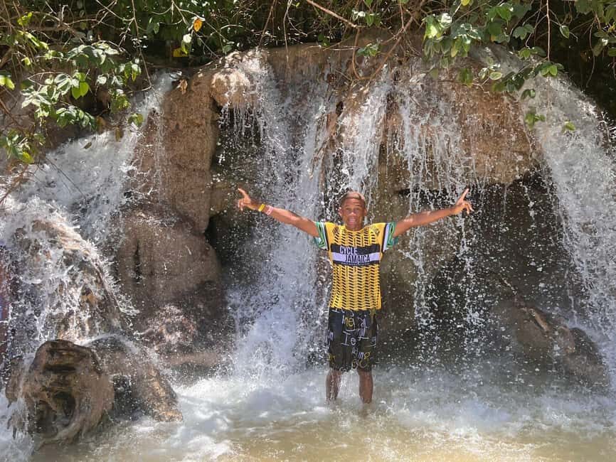 From Ocho Rios / Runaway Bay: Day Trip to Dunn's River Falls - Little Dunn’s River Beach: why this stop is a smart breather