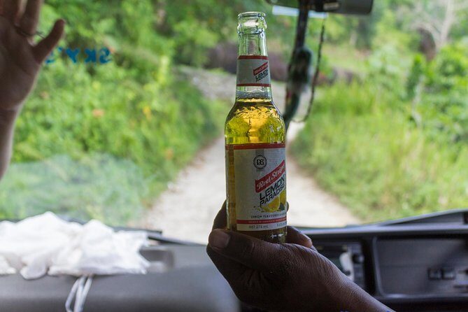 Jamaica Foodie and Cultural Experience & Konoko Falls Ocho Rios - Market in Ocho Rios: How to Eat Like a Local Without the Guesswork