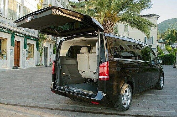 Kingston to Ocho Rios Round Trip Transfer - Round-Trip Value: $350 Per Group Up to 3