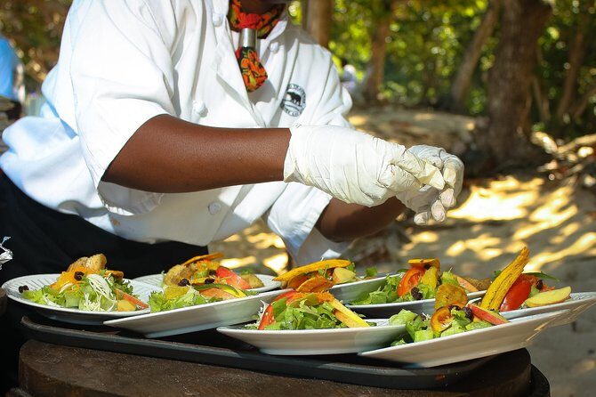 Ocho Rios: Bamboo Beach Club with Specialty Lunch & Cocktails - The staff touch: how the day gets smoother