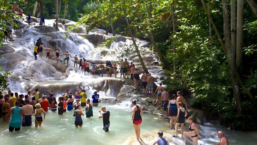 Ocho Rios Catamaran: Dunn's River, Snorkeling & Open Bar - The Catamaran Cruise: Ocean Breeze With Limited Time