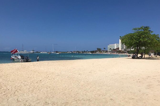 Ocho Rios City Bus Tour (Beach, Sightseeing & Shopping) - Scotchies Drax Hall: a quick culture stop with optional lunch