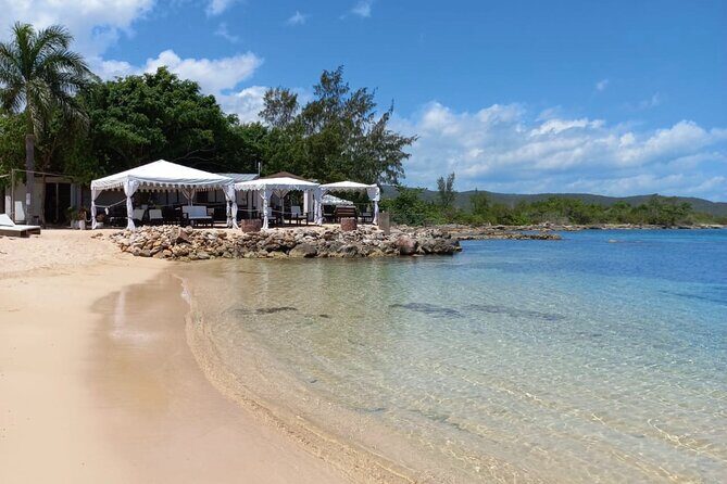 Ocho Rios: River Tubing, Lunch and Cocktails at Bamboo Beach Club - The Lunch Setup: 4-Course Tapas by the Water
