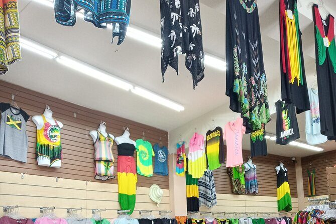 Ocho Rios Shopping Tour - Local craft market stroll: souvenirs that feel more like choices