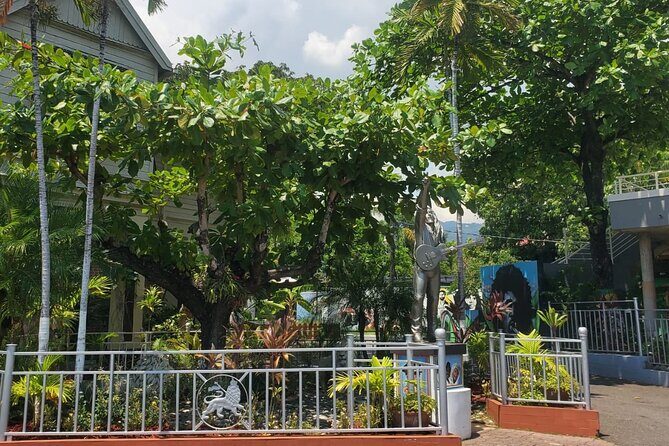 Private Kingston and Bob Marley Museum Tour from Ocho Rios - Devon House in Kingston: a classic Jamaica landmark with real stories