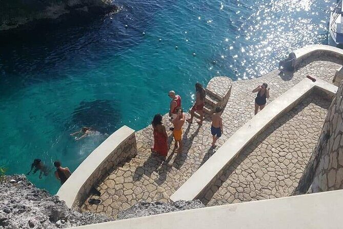 Private Tour From Ocho Rios or Runaway Bay To Negril 7 Miles Beach & Ricks Cafe - Price and value: what $100 per person buys you