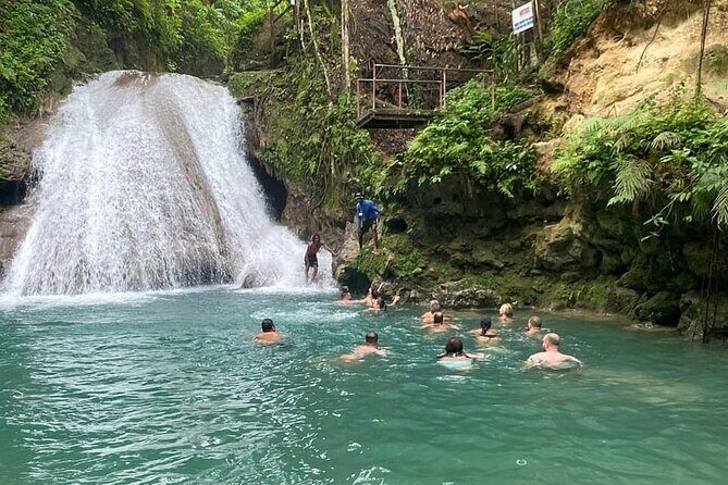 Private Transport to River Tubing or Rafting and Blue Hole combo - Should You Add the Dunn’s River Option Instead?