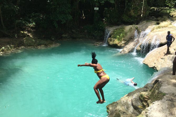 Roundtrip Private Shuttle from Ocho Rios to Blue Hole and Back - Key points to know before you go
