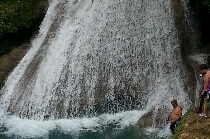 Wet and Wild - Blue Hole and Dunn's River - What to bring: swimsuit, waterproof phone protection, and water shoes